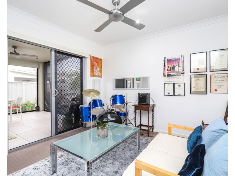 18 Bond Street, Pelican Waters QLD 4551