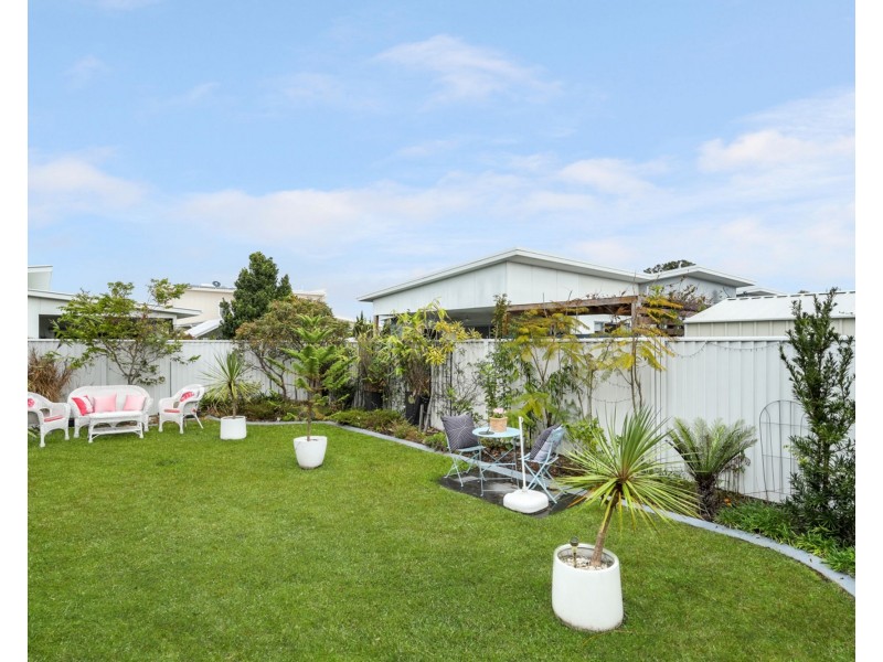 18 Bond Street, Pelican Waters QLD 4551