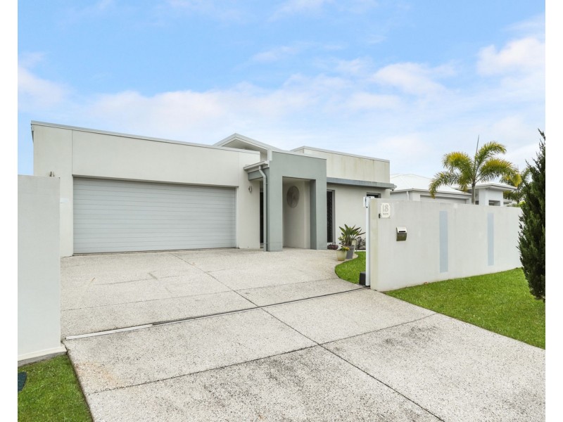 18 Bond Street, Pelican Waters QLD 4551