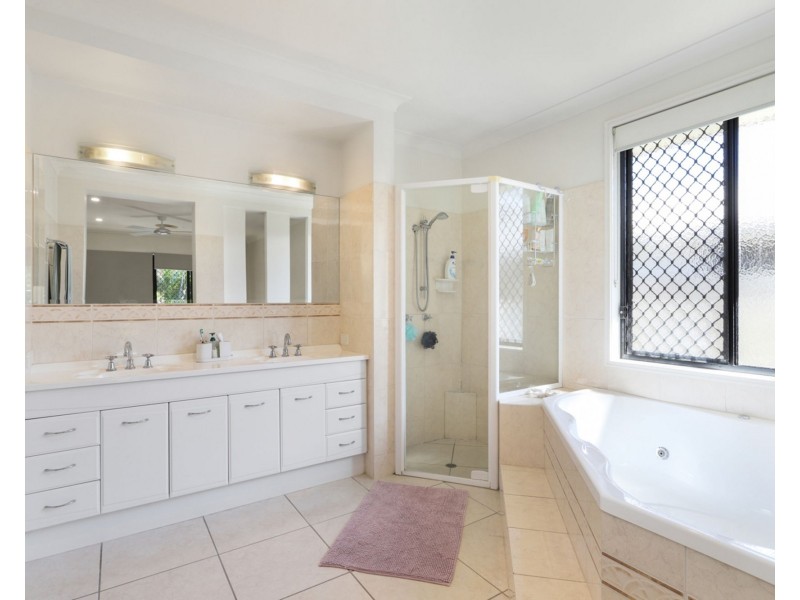 29 Undanbi Place, Pelican Waters QLD 4551