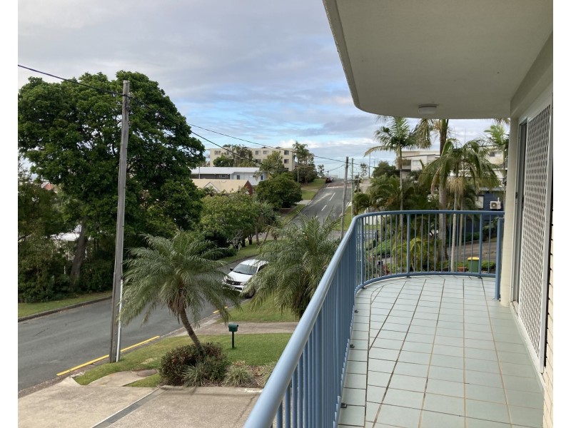 1/2 Upper Gay Terrace, Kings Beach QLD 4551