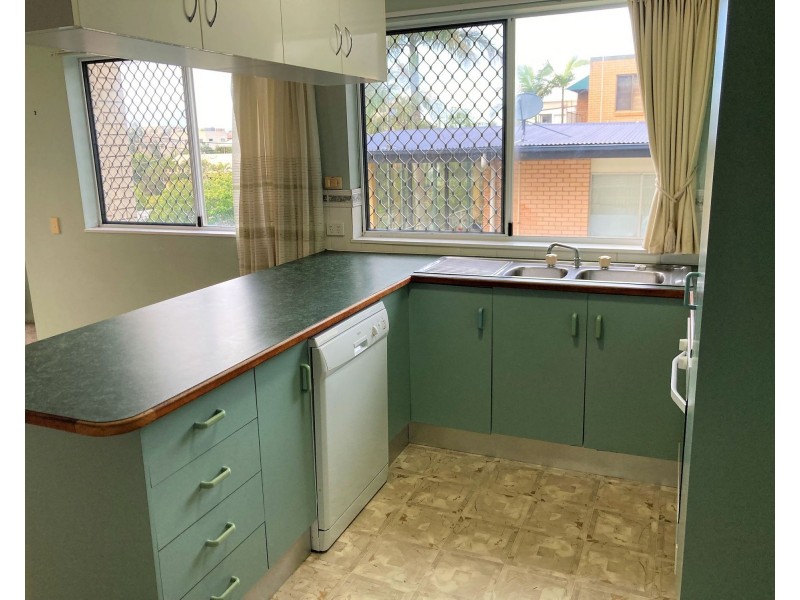 1/2 Upper Gay Terrace, Kings Beach QLD 4551