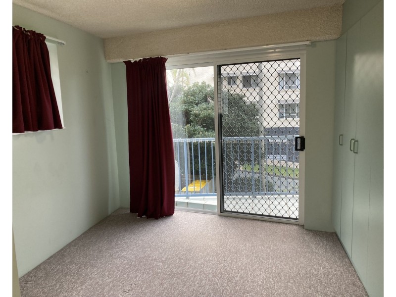 1/2 Upper Gay Terrace, Kings Beach QLD 4551