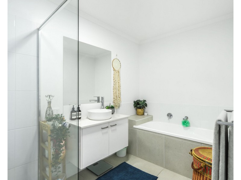 25 Bunya Pine Place, Woombye QLD 4559