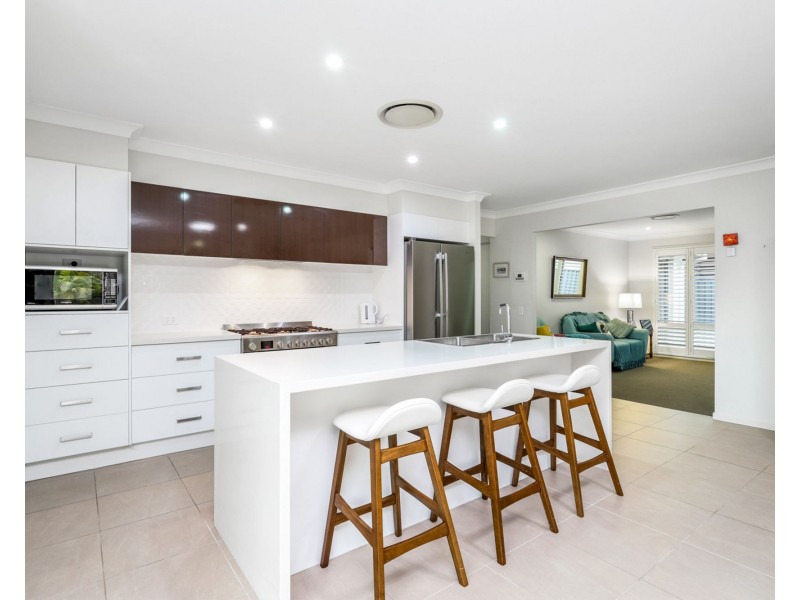 37 The Passage, Pelican Waters QLD 4551
