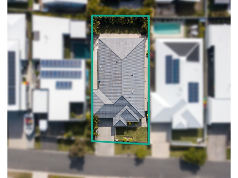 37 The Passage, Pelican Waters QLD 4551