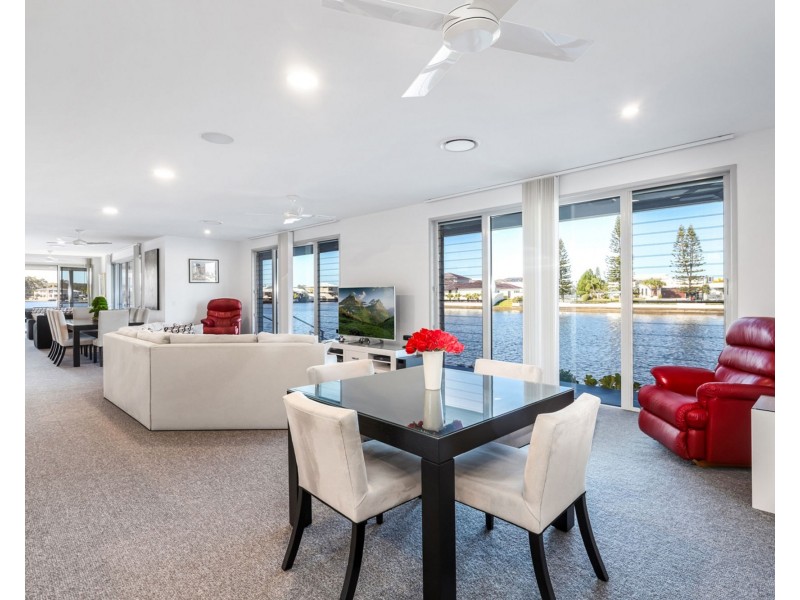 38 Westholme Circuit, Pelican Waters QLD 4551