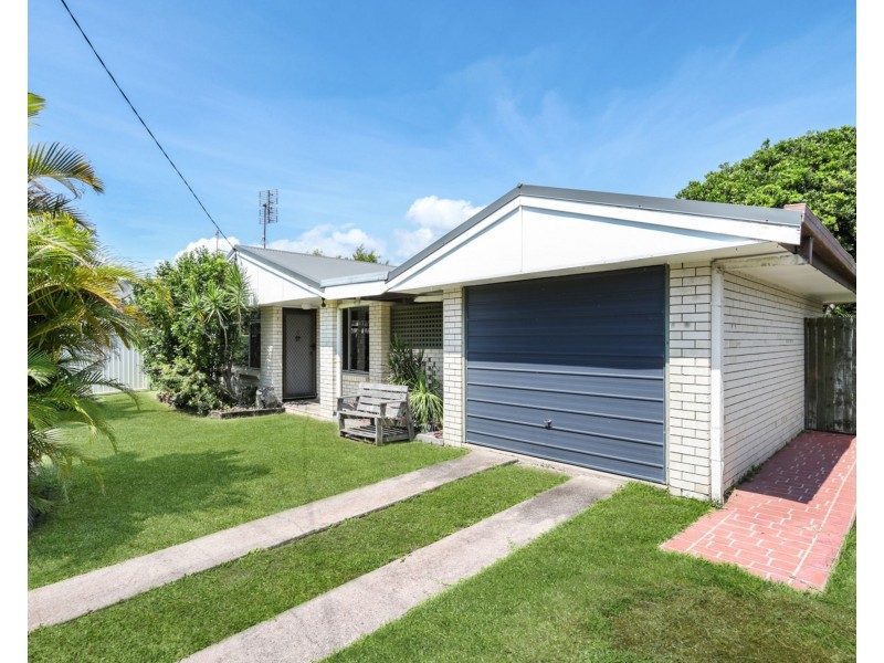 28 Benalla Street, Warana QLD 4575