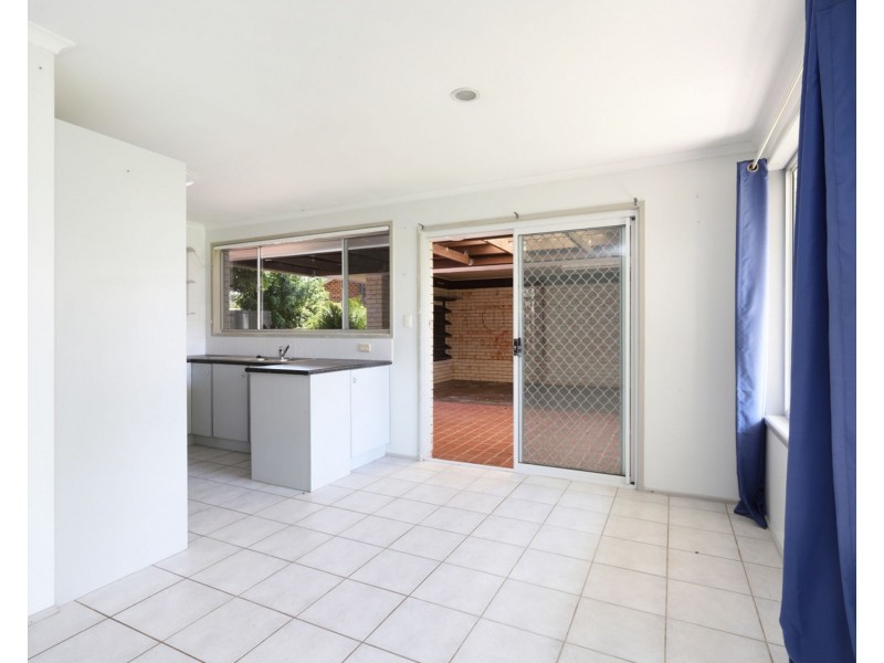 28 Benalla Street, Warana QLD 4575