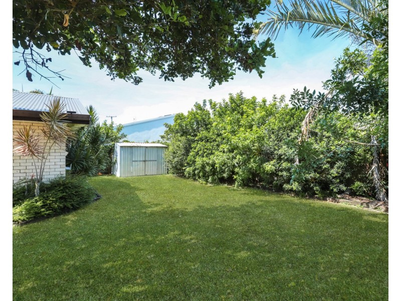 28 Benalla Street, Warana QLD 4575