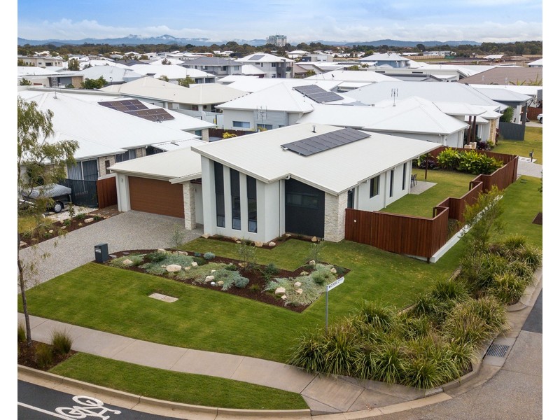 51 Bells Esplanade, Pelican Waters QLD 4551