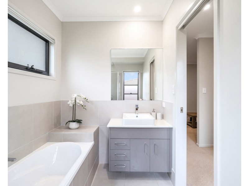 51 Bells Esplanade, Pelican Waters QLD 4551