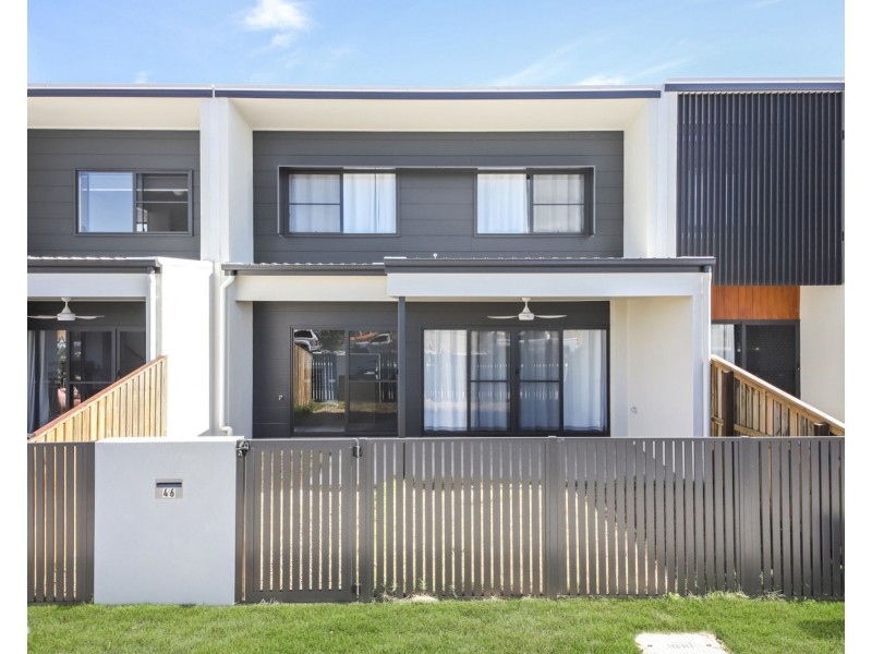 46 Village Green Boulevard, Palmview QLD 4553