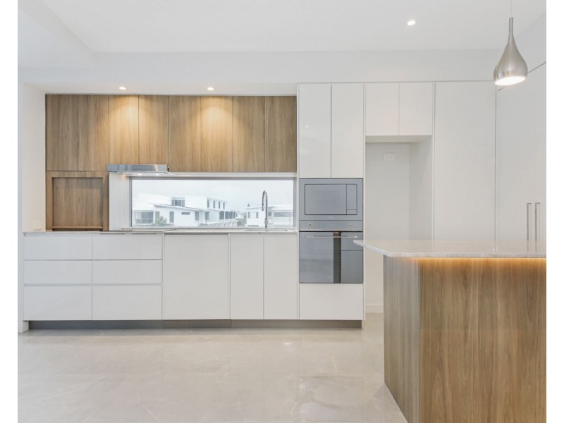 215/23 Kombi Street, Bokarina QLD 4575