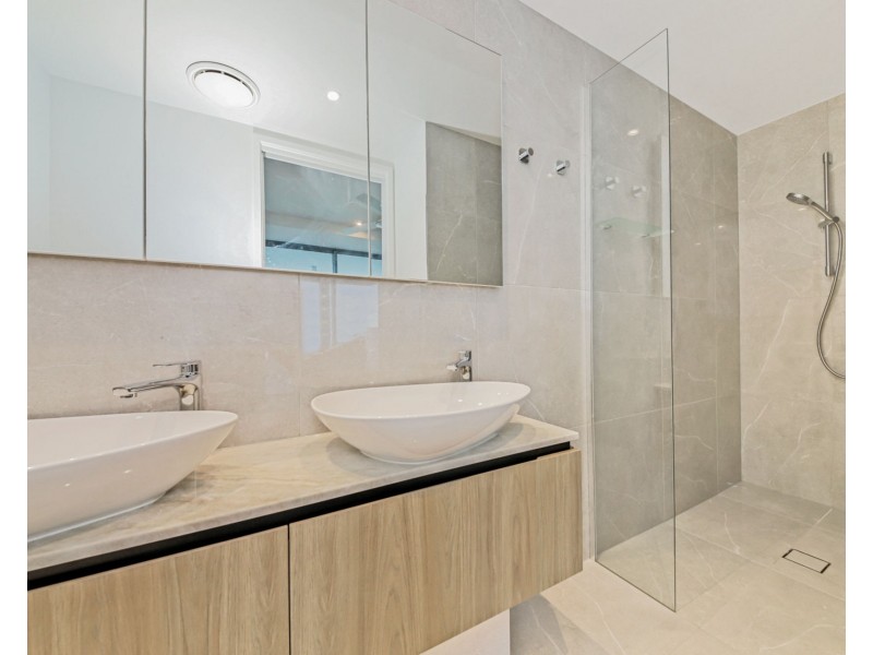 215/23 Kombi Street, Bokarina QLD 4575