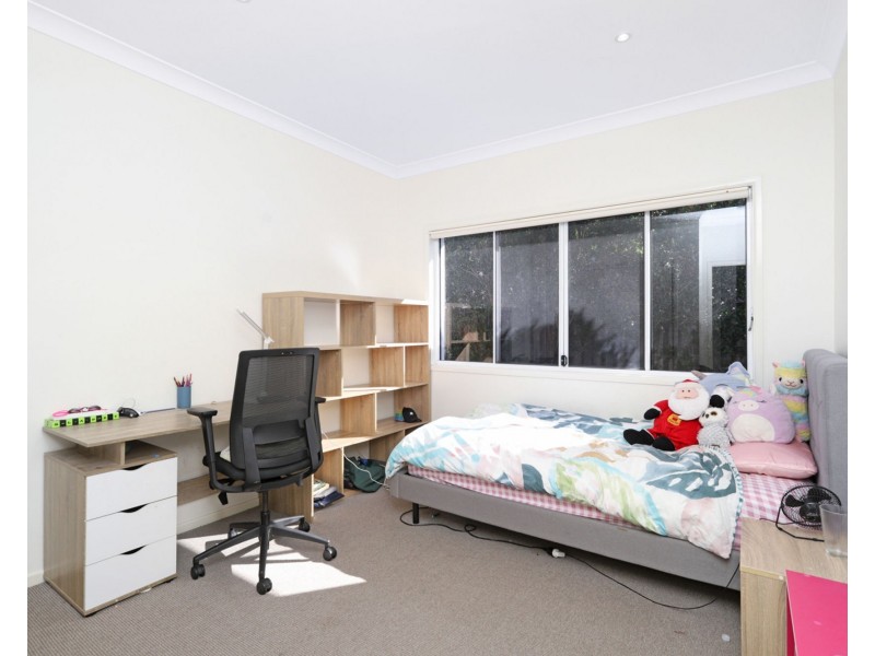 24 Ponytail Circuit, Mountain Creek QLD 4557