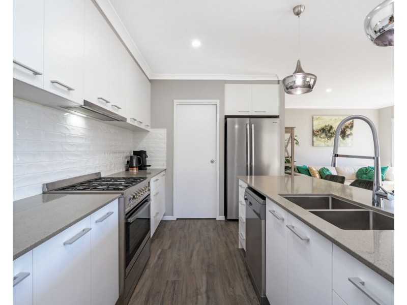 1/3 Outlook Rise, Mooloolah Valley QLD 4553