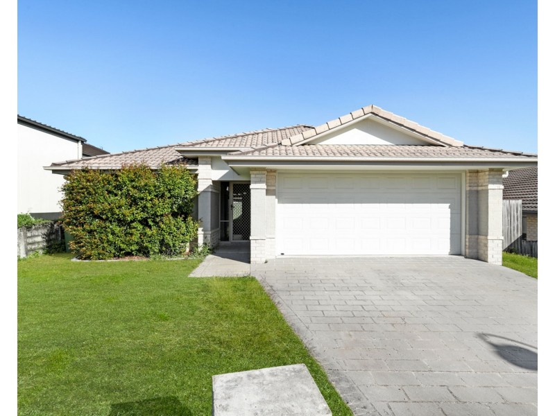 8 Leeside Street, Little Mountain QLD 4551