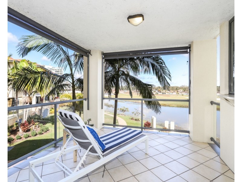 15/1 Millennium Circuit, Pelican Waters QLD 4551