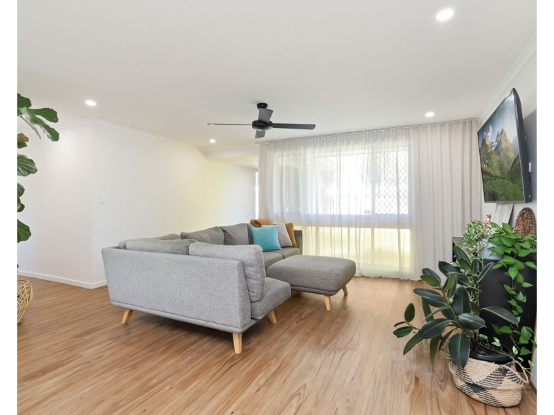 10 Browning Boulevard, Battery Hill QLD 4551