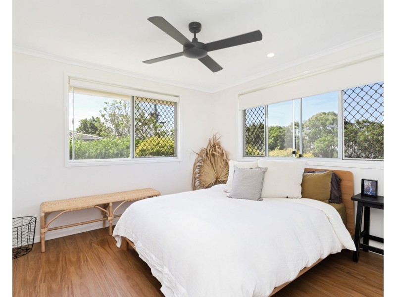 10 Browning Boulevard, Battery Hill QLD 4551