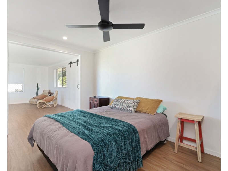 10 Browning Boulevard, Battery Hill QLD 4551