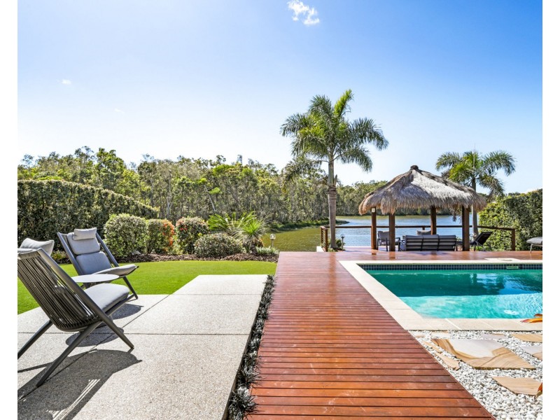 14 Wallaby Circuit, Pelican Waters QLD 4551