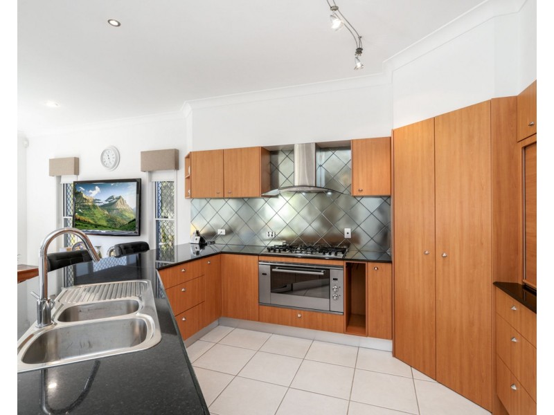 14 Wallaby Circuit, Pelican Waters QLD 4551