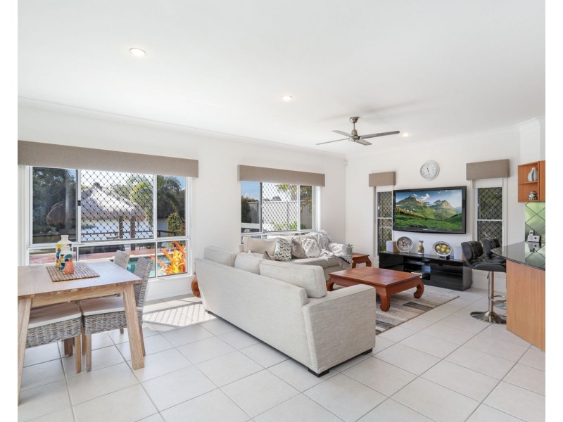 14 Wallaby Circuit, Pelican Waters QLD 4551