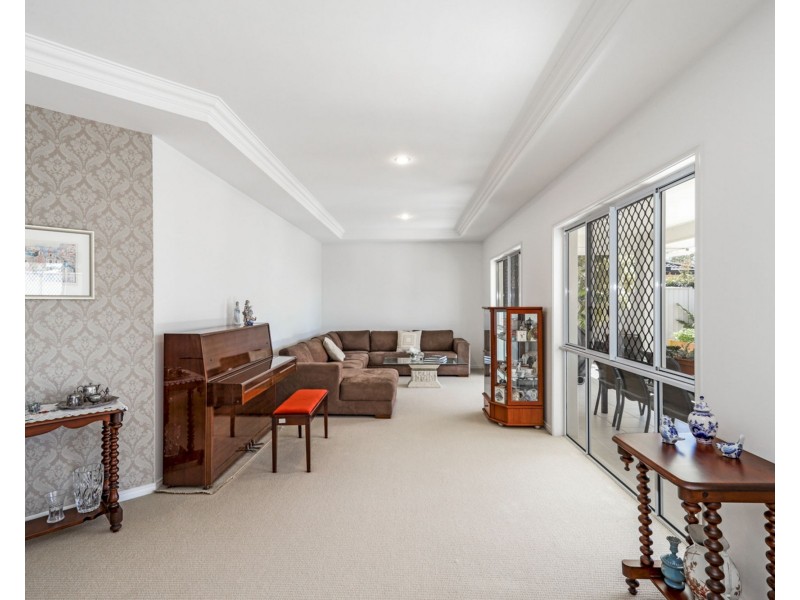 14 Wallaby Circuit, Pelican Waters QLD 4551