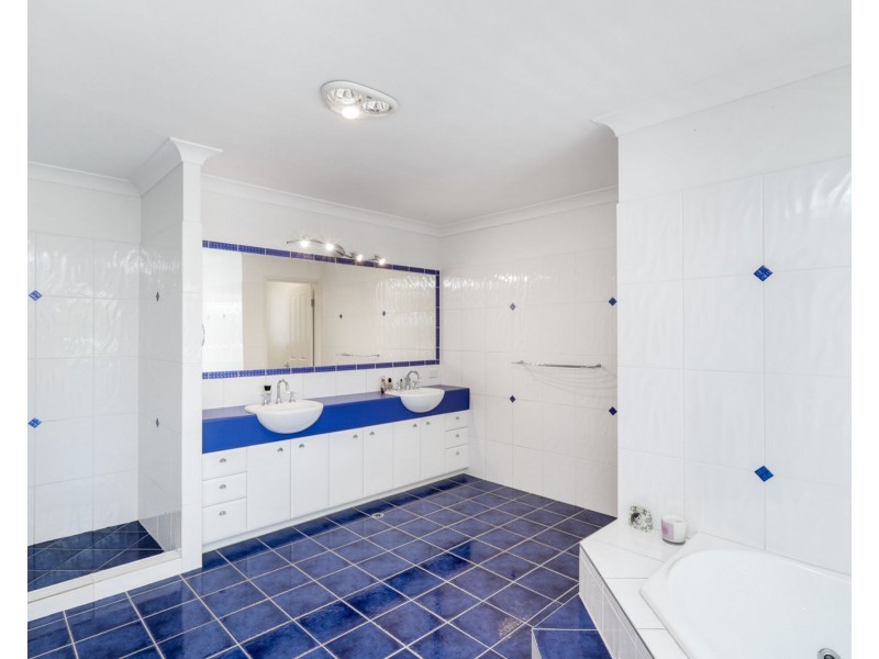 14 Wallaby Circuit, Pelican Waters QLD 4551