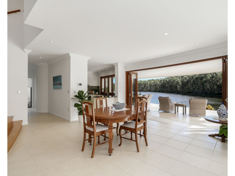 11 Silky Oak Place, Pelican Waters QLD 4551