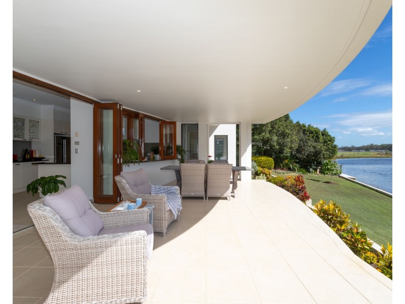 11 Silky Oak Place, Pelican Waters QLD 4551