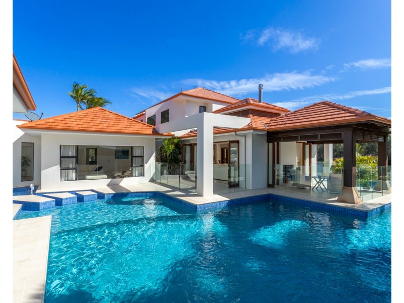 11 Silky Oak Place, Pelican Waters QLD 4551