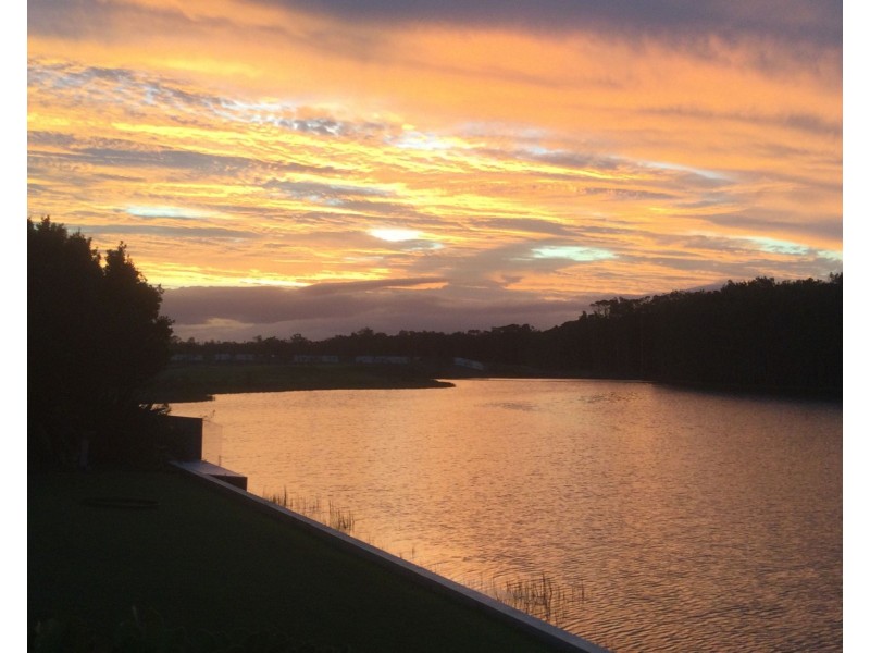 11 Silky Oak Place, Pelican Waters QLD 4551