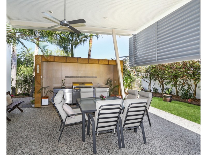 17 Westholme Circuit, Pelican Waters QLD 4551