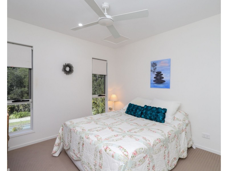 2/43 Bells Esplanade, Pelican Waters QLD 4551