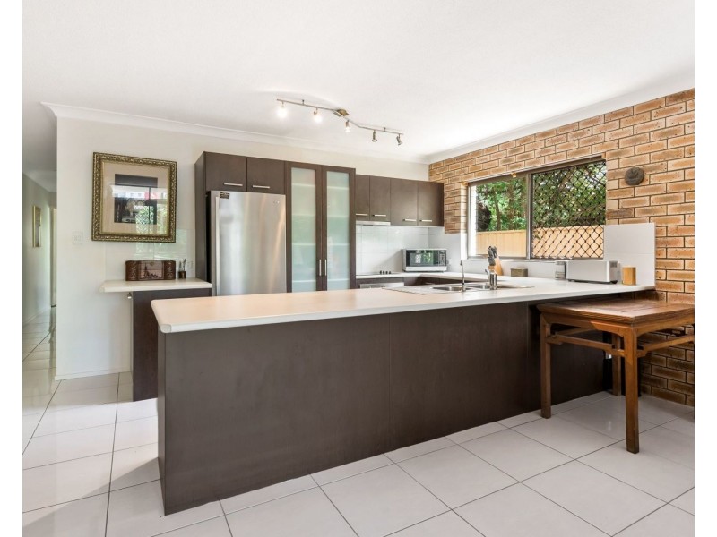 2/123 Duporth Avenue, Maroochydore QLD 4558