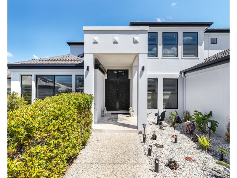 3 Silky Oak Place, Pelican Waters QLD 4551