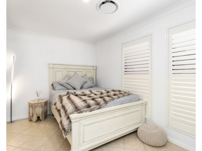 3 Silky Oak Place, Pelican Waters QLD 4551