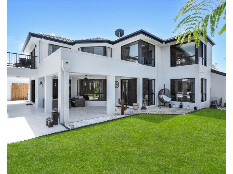 3 Silky Oak Place, Pelican Waters QLD 4551