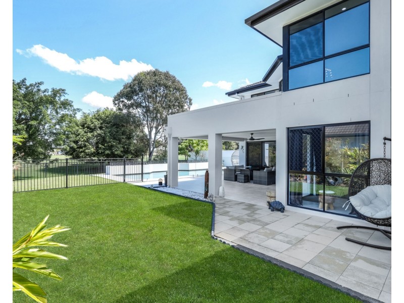3 Silky Oak Place, Pelican Waters QLD 4551