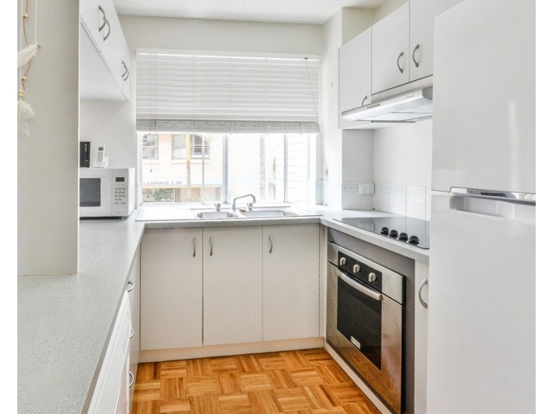 2/47 Verney Street, Kings Beach QLD 4551