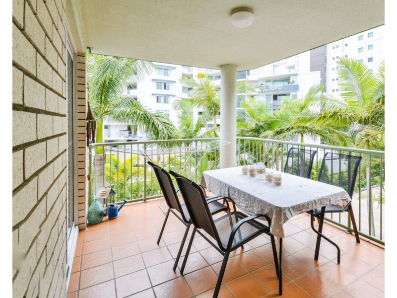 2/47 Verney Street, Kings Beach QLD 4551
