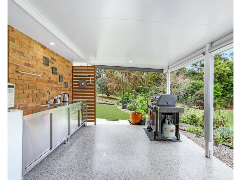 202 Blackall Range Road, West Woombye QLD 4559