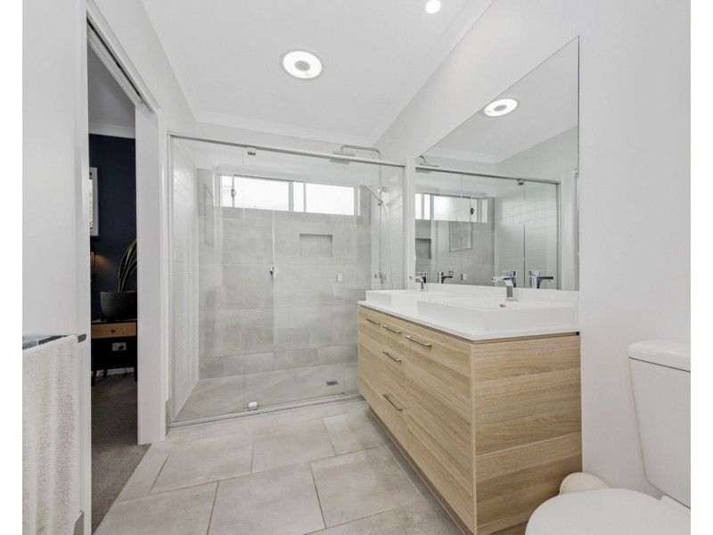 8 Currawong Place, Bli Bli QLD 4560