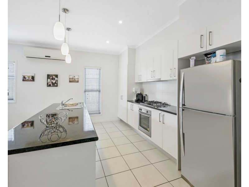 17 Ellis Place, Mountain Creek QLD 4557