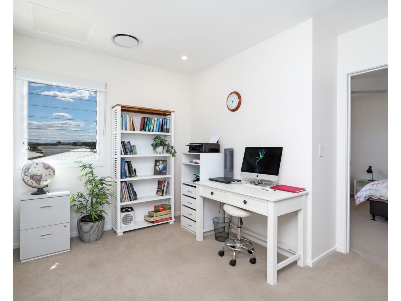 8/14 Coral Sea Drive, Pelican Waters QLD 4551