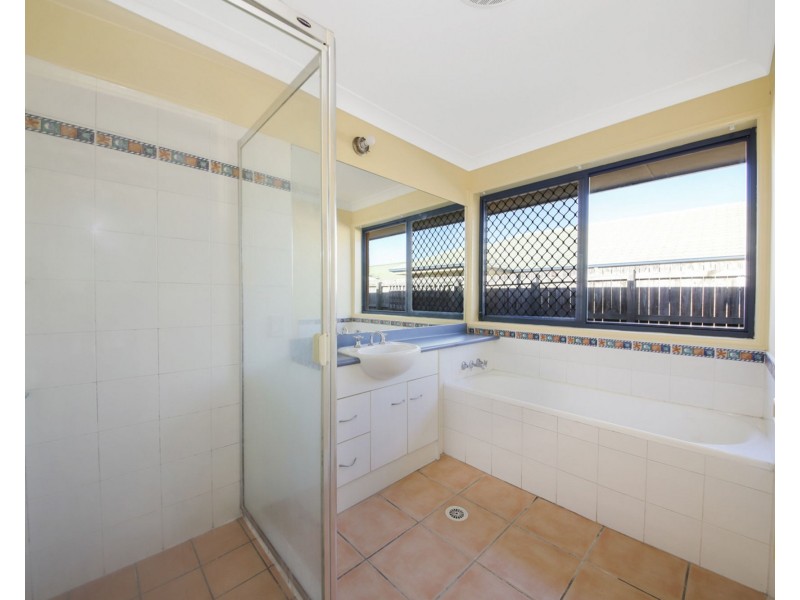 115 Albany Street, Sippy Downs QLD 4556