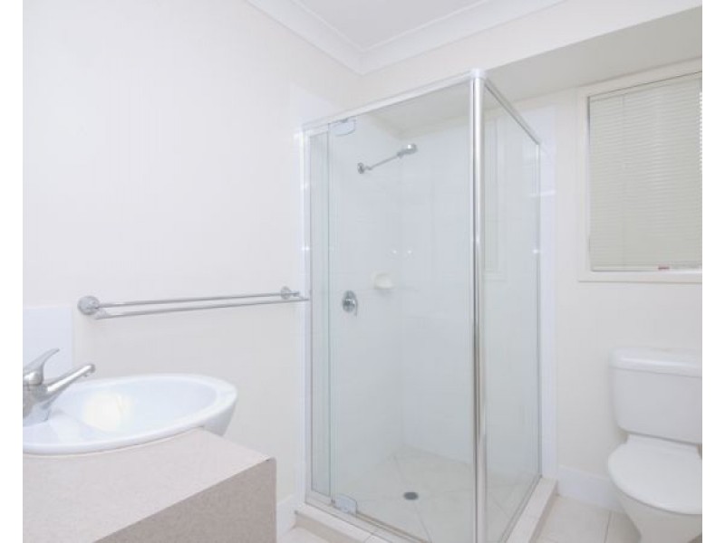 3 Sunrise Terrace, Little Mountain QLD 4551